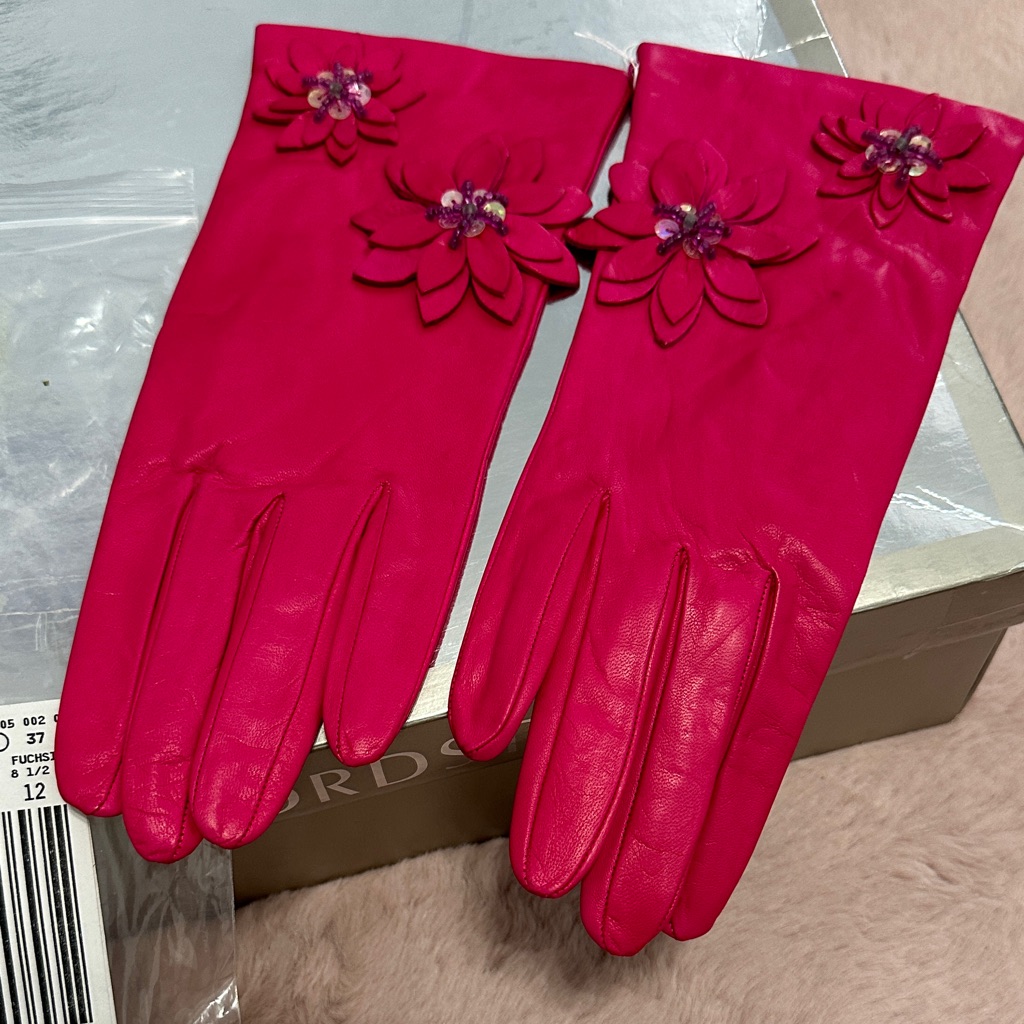 Portolano Bright Fuchsia Leather Gloves With Floral Appliqus